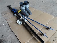 Down Hill Skis Boots Poles (35-6)