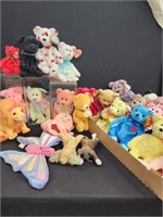 Ty Beanie Baby bears and other Ty animals.    Look