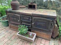 SAMSON NO.8 ANTIQUE CAST IRON STOVE BY "METTERS