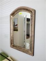 CATHEDRAL STYLE DISTRESSED MIRROR