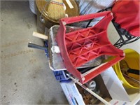CRATE PAINT ROLLER, TRAY STOOL