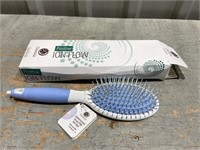 Ion Flow Oval Brush