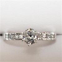 Certified 10K Diamond(0.76ct) Ring