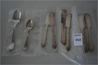 LOT OF ASSORTED SILVER PLATED FLATWARE