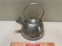 STAINLESS STEEL WHISTLE KETTLE