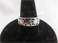 STERLING FLOWER BAND RING SZ 8