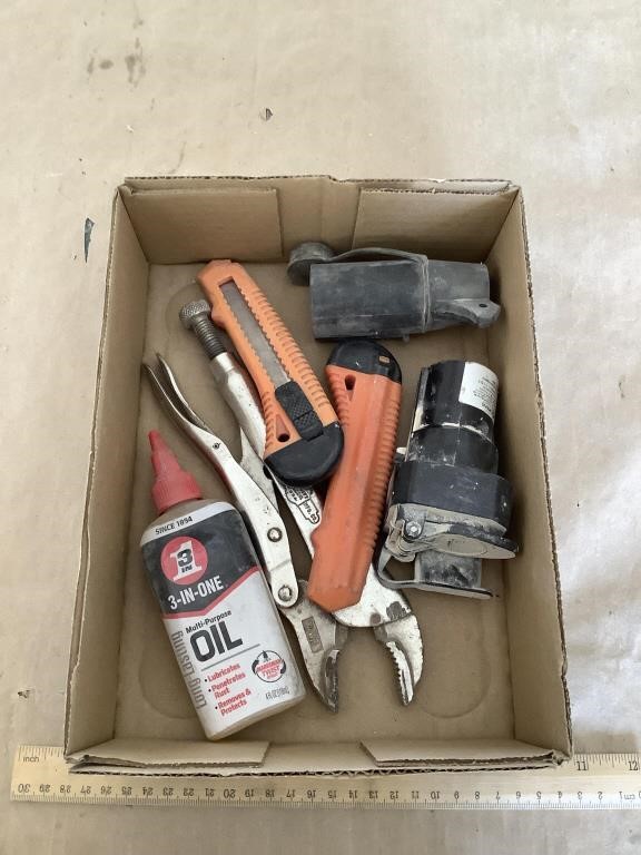 Lot of misc. tools & trailer plug