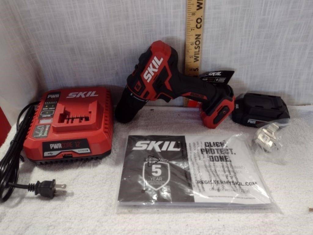 NEW Skil 12V Drill w/ Battery & Charger