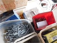 LOT OF NAILS/HARDWARE