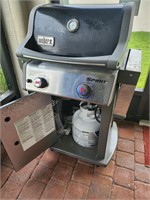 weber Grill plus tank