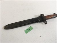 10-1/2" Bayonette w/ Sheath