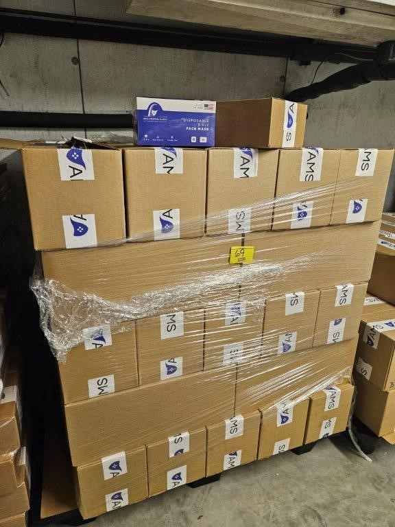 PALLET OF DISPOSABLE 3-PLY FACE MASKS