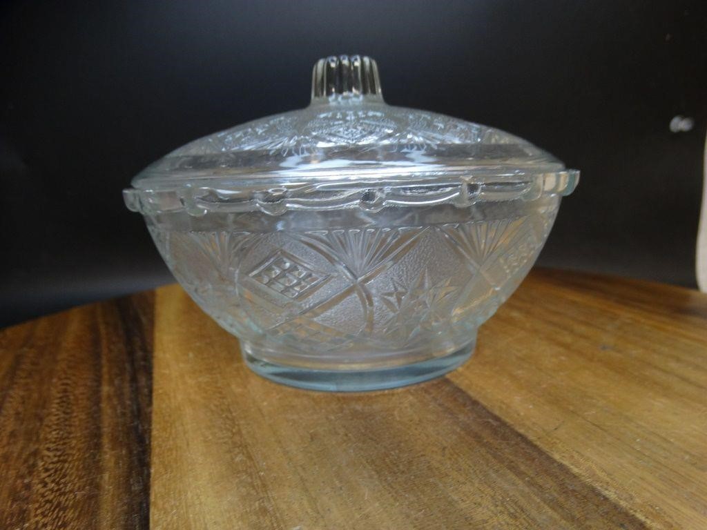 5" Etched Cristal Glass Lidded Candy Bowl