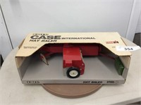 Ertl Case IH Hay Baler, 1/16 scale