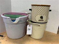 Rival Crock Pot, Cleaning Buckets