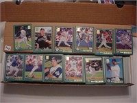 945 2001 Topps baseball cards w/ stars