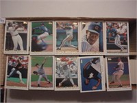 1300 1995 Topps baseball cards w/ stars