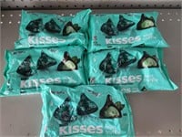 (5) Hershey Kisses Mint Truffle