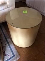 Round side table #115