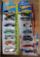 12 NOS 2013 HOT WHEELS