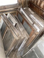 LOT OF WOODEN & GLASS PANE WINDOWS INCLUDING