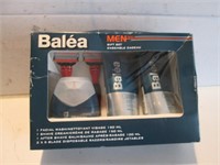 BALEA MEN GIFT SET : RAZORS, SHAVE CREAM, ..