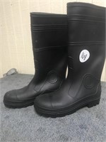 Rubber work boots size 9