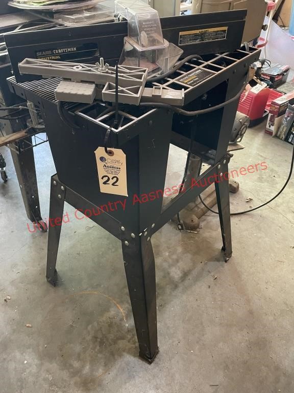 Craftsman Floor Model Industrial Router