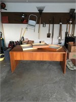 Desk with 3 drawers