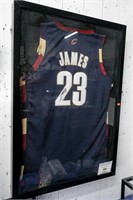 No. 23 Basketball Jersey LeBron James, Signed,