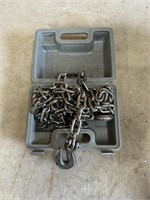 Case with Towing Chain