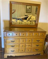 VINTAGE YORKTOWN  BY LANDERS MIRRORED DRESSER