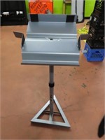 QUIK LOK specialty Music/Photo Metal Stand