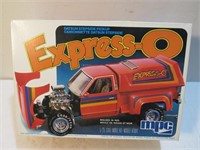 1980 Express-O Datsun Pickup 1/25 MPC Model Kit