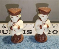 Colonial Men Salt and Pepper Shakers Antique Rare