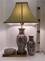 J.C Penney Exclusive/Lamp w/Matching Pieces