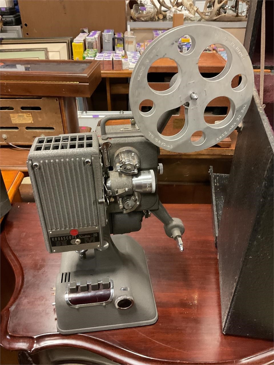 Vintage Kodascope sixteen projector(AS IS)