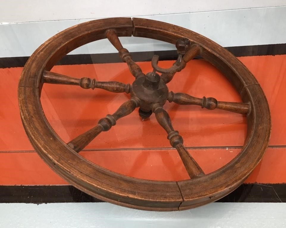 Vtg. spinning wheel