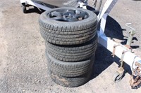 Set of tires w/rims