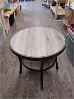Round outdoor / patio table
