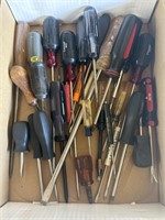 Misc styles, sizes and brands of screwdrivers