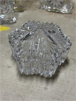 Lead Crystal star candy dish with lid