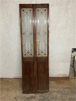 Beautiful stained glass bi-fold door. Sizes in pic