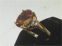 10 k gold ring w/ pink gemstone, size 6.5