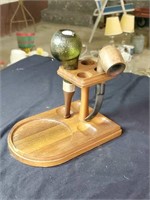 Gentleman's pipe stand