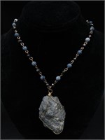 WIRE-WRAPPED STONE PENDANT ON CHAIN NECKLACE VINTA