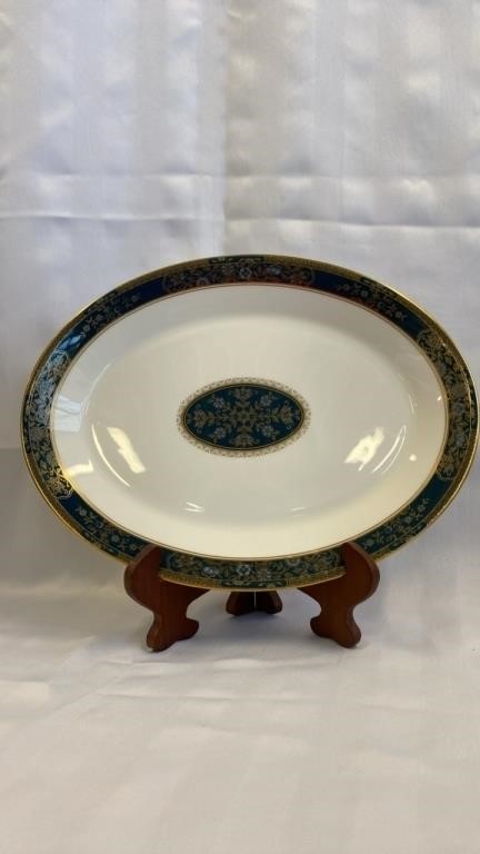 Royal Doulton platter, pattern Carlisle