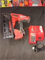 Milwaukee M18 16Ga Angled Finish Nailer