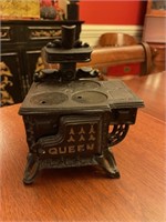 Cast iron Queen salesman sample stove