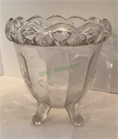 4 1/2 inch four footed open lace etched glass,